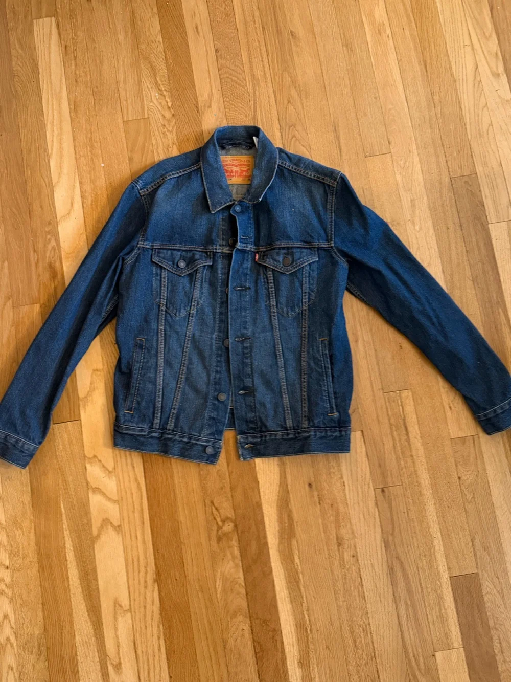 Men’s Levi's Dark Blue Denim Jacket - Picture 2 of 3